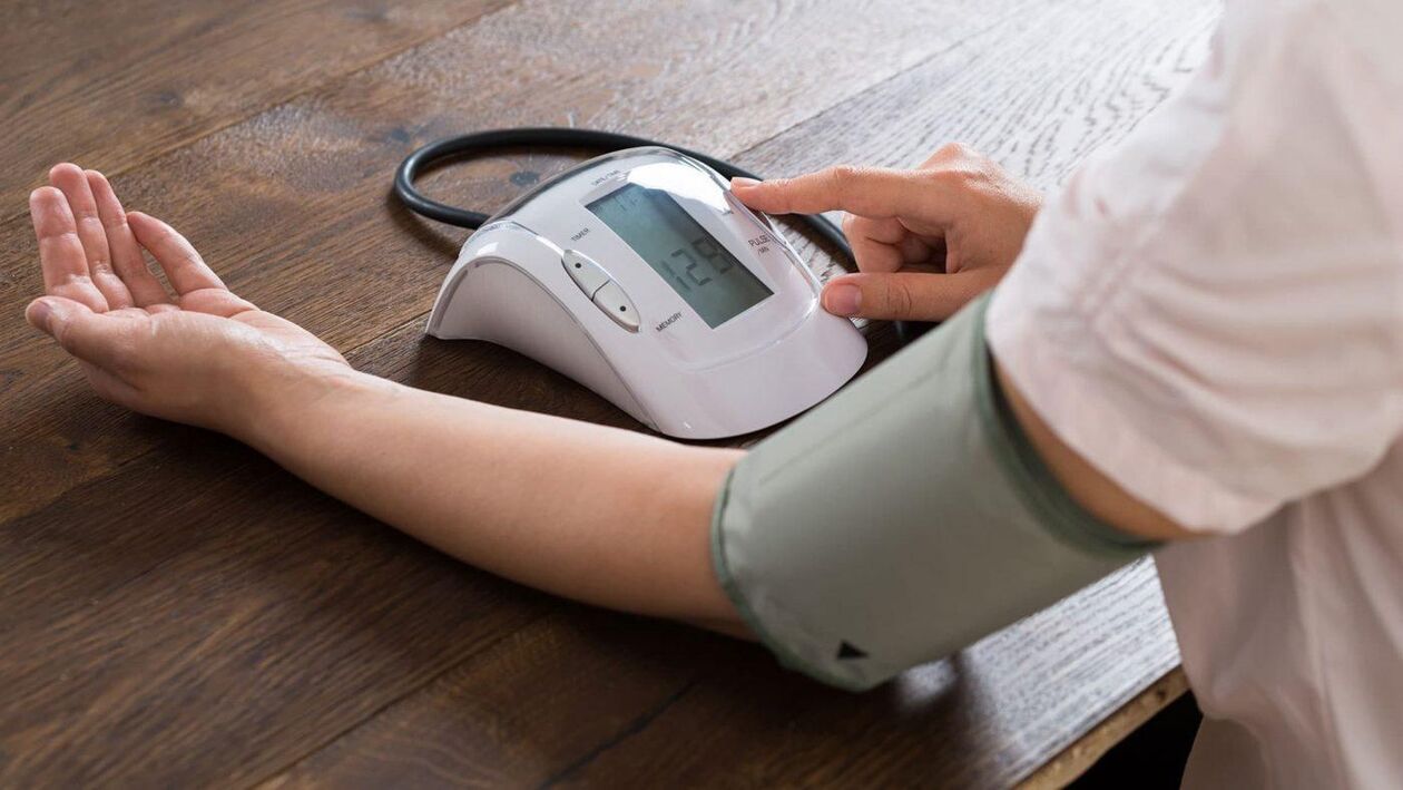 Magas nyomás a cardiform szedése előtt